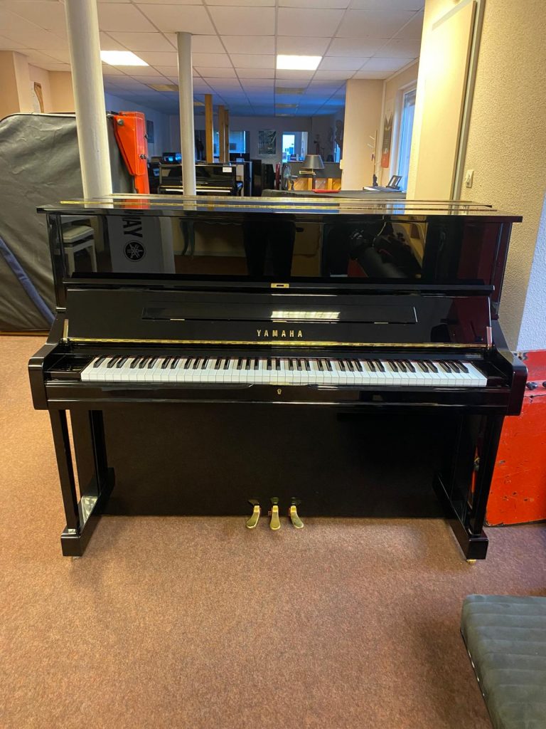 Piano droit occasion Yamaha U1 Noir – 2021