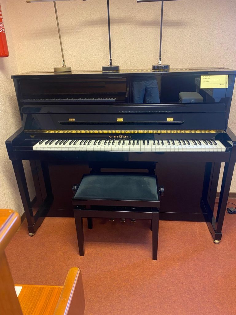 Piano droit Schimmel 120 cm - occasion